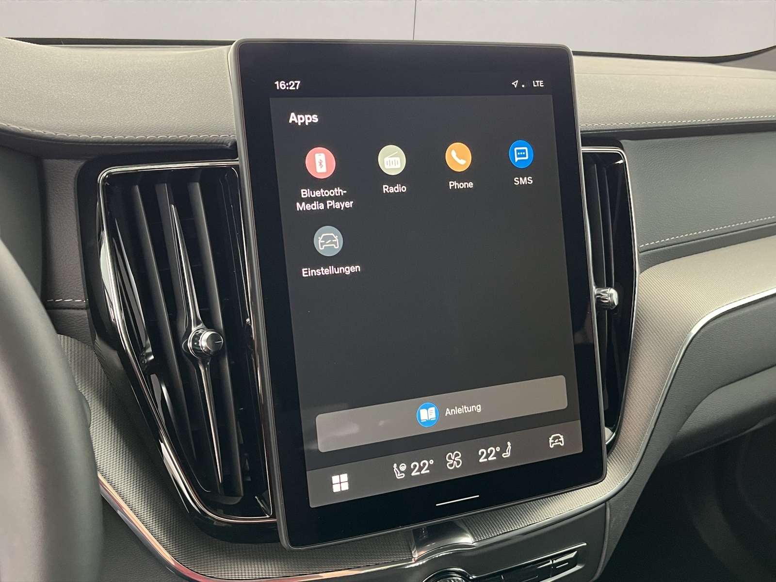 VOLVO XC60 2.0 T8 TE Black Edition eAWD-image-11