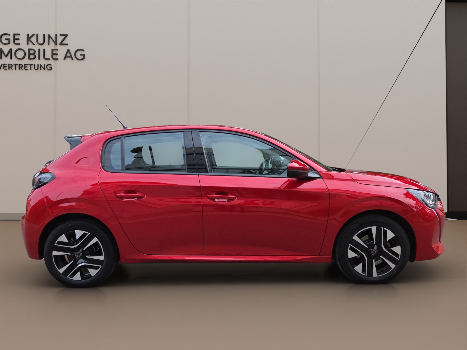 PEUGEOT 208 1.2 PureTech Allure EAT8-image-5