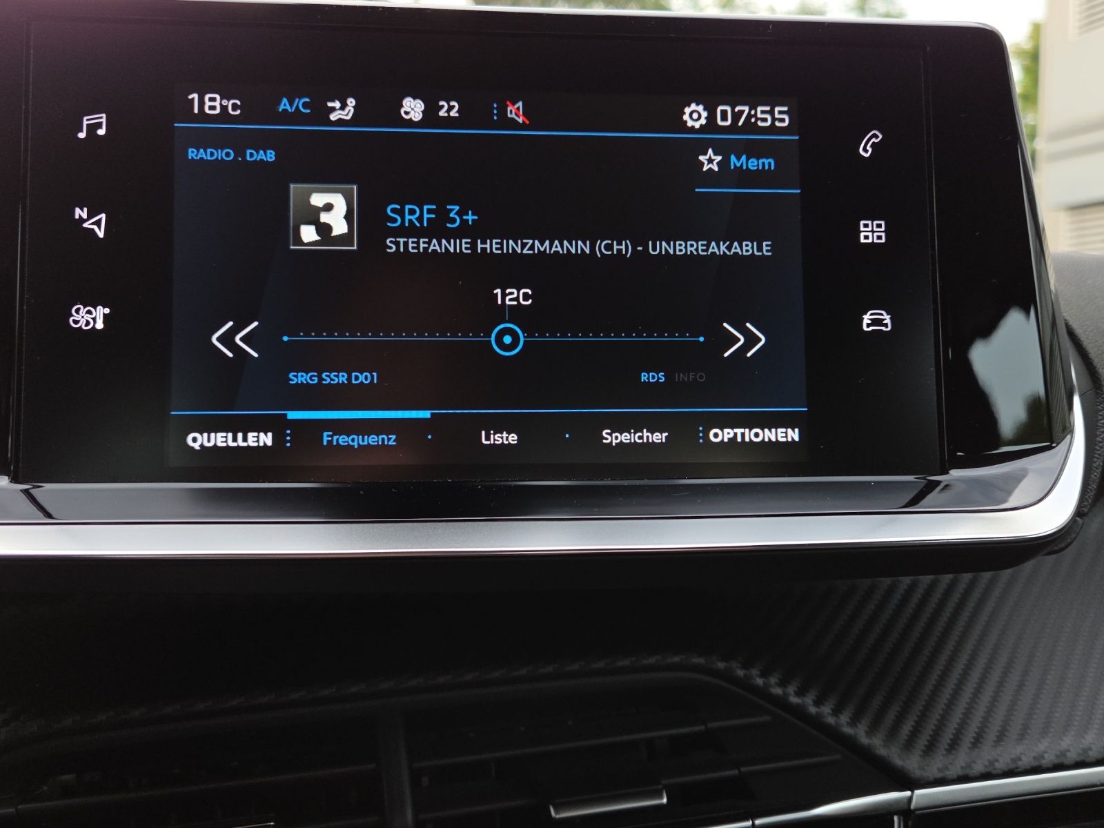 PEUGEOT 208 1.2 PureTech Allure EAT8-image-14