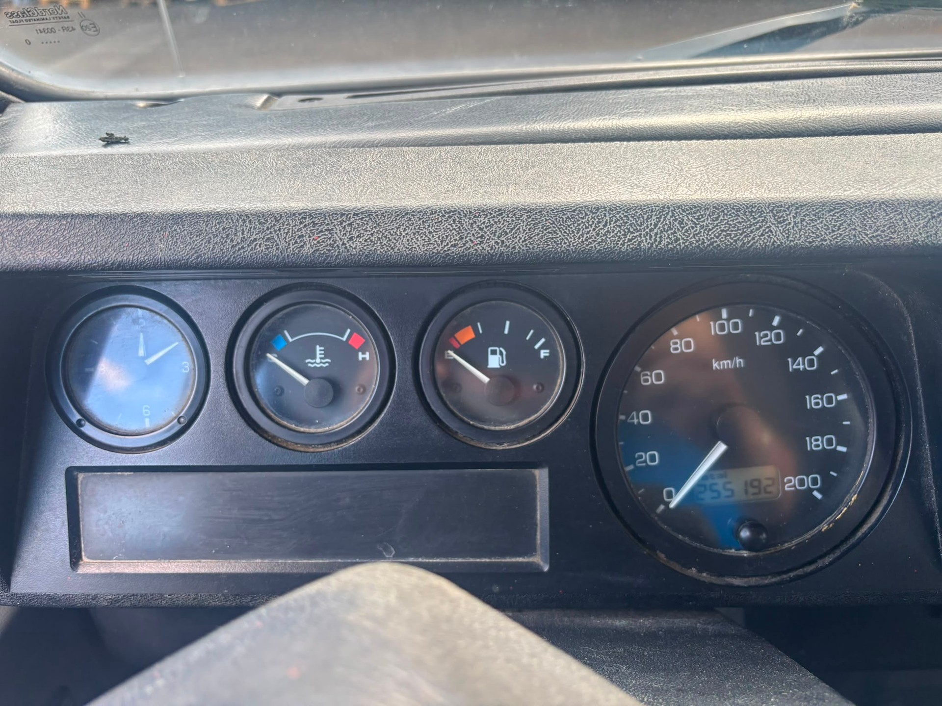 LAND ROVER Defender 110 SW 2.5 Td5-image-7