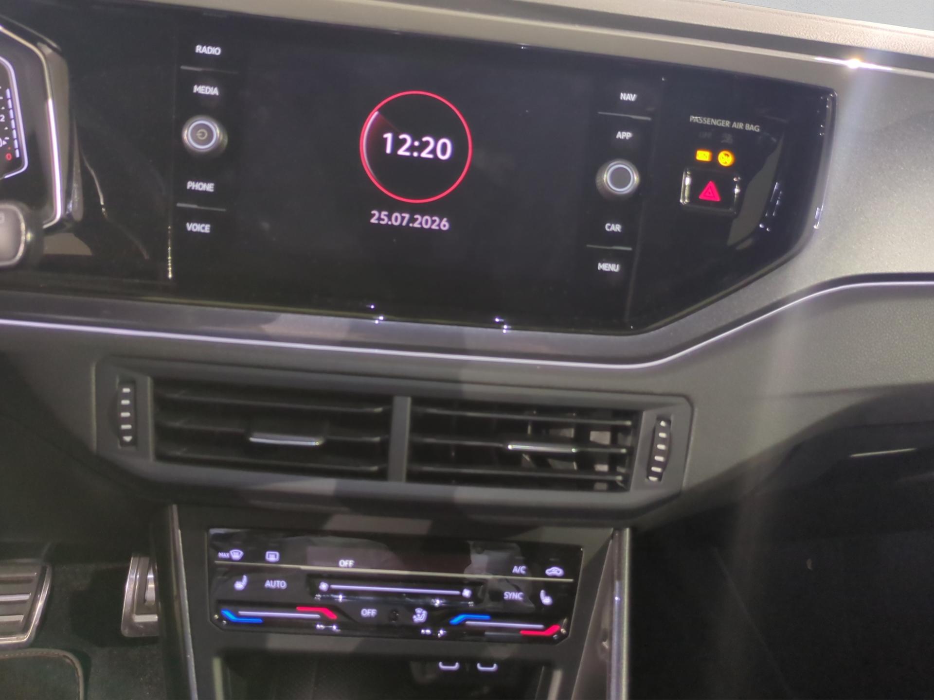 VW Polo 2.0 TSI GTI DSG-image-11