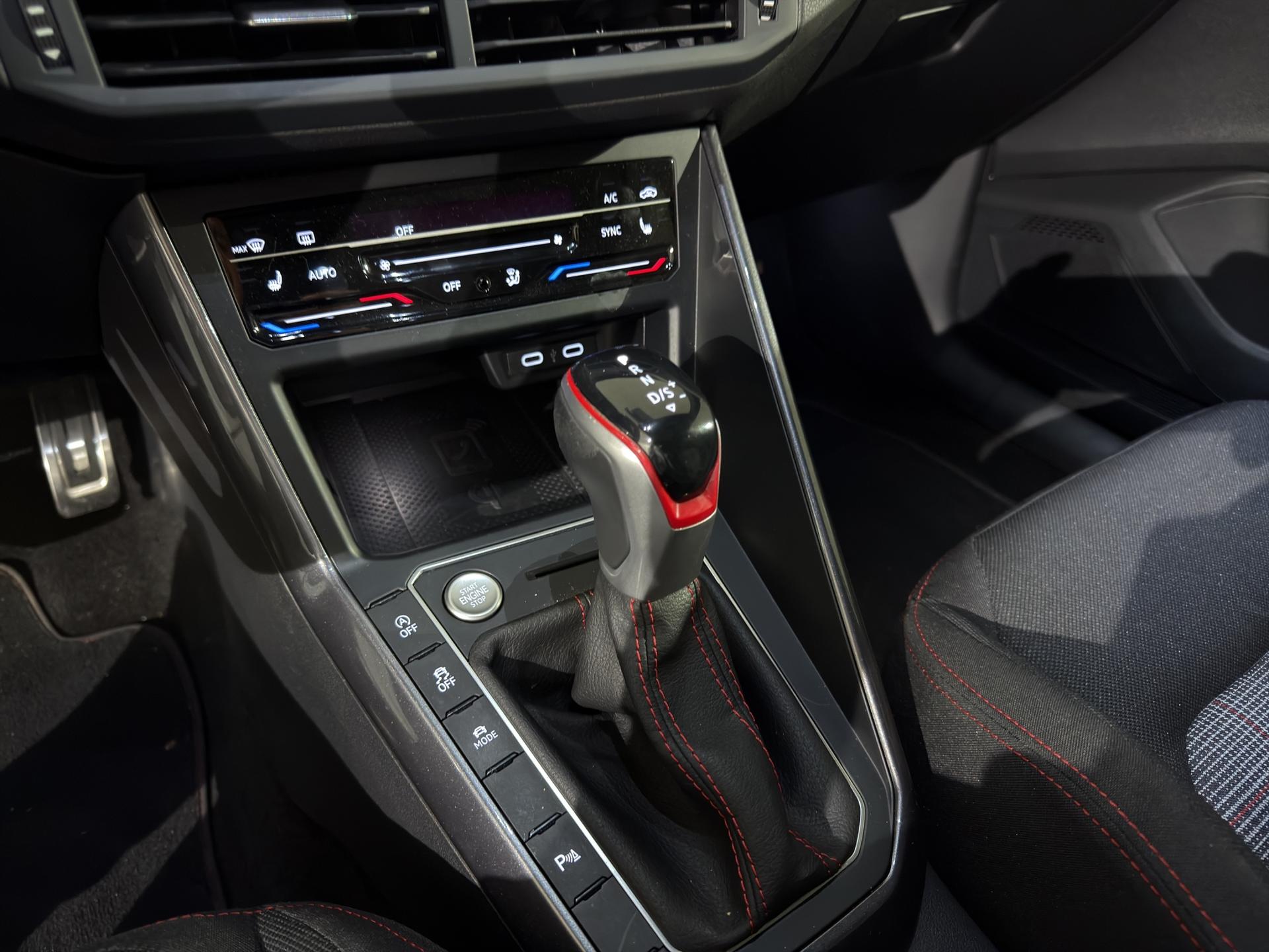 VW Polo 2.0 TSI GTI DSG-image-24