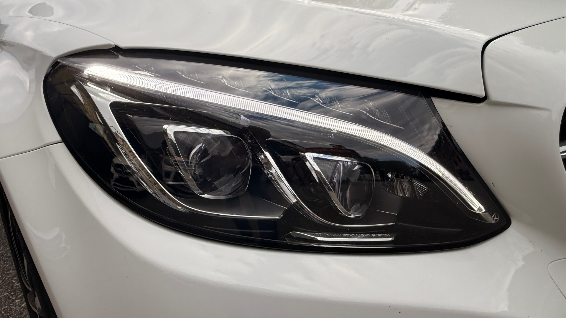 MERCEDES-BENZ C 250 d Swiss Star Exclusive 4Matic 9G-Tronic-image-12