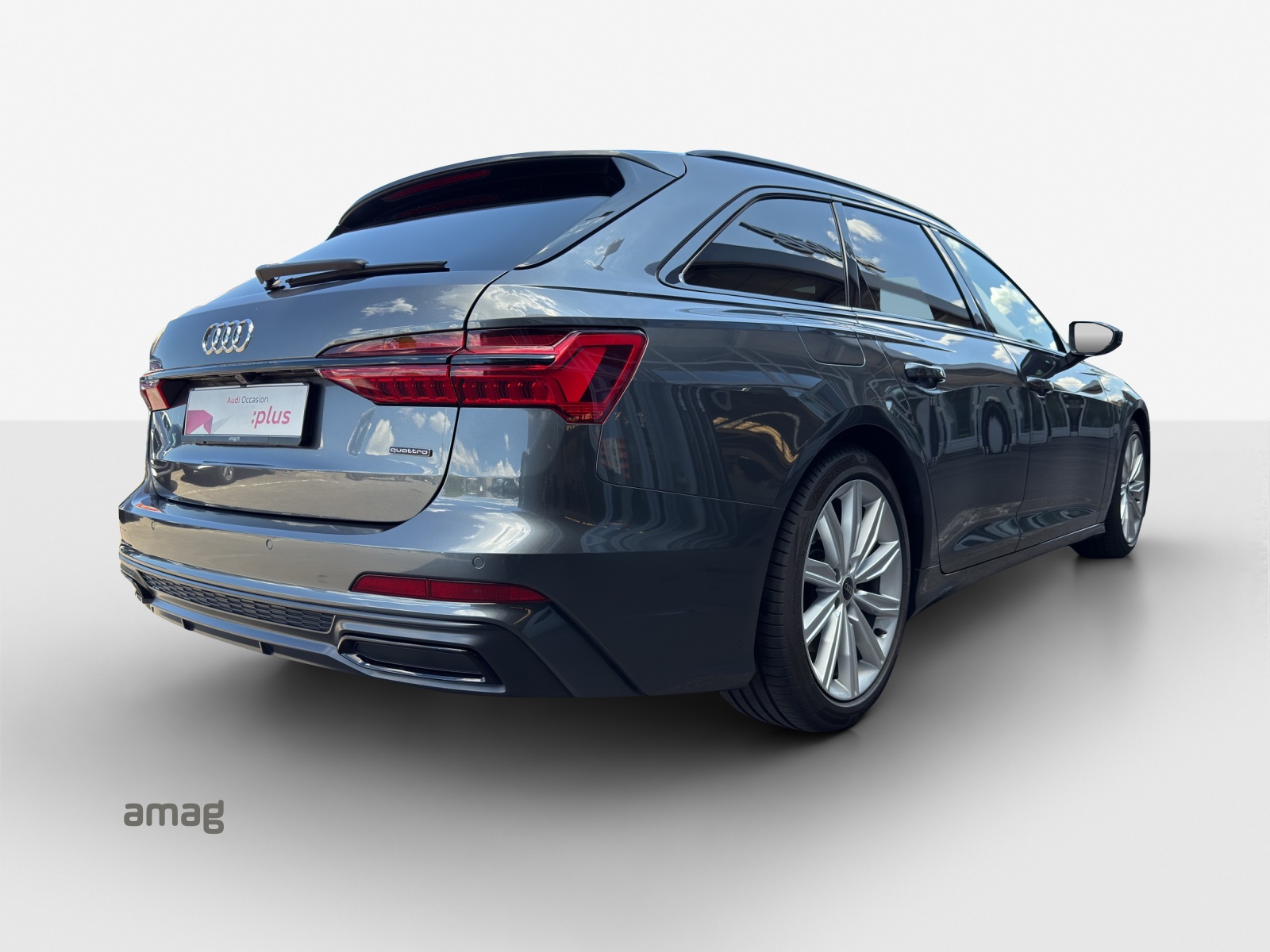 AUDI A6 Avant 45 TFSI quattro S-tronic-image-4