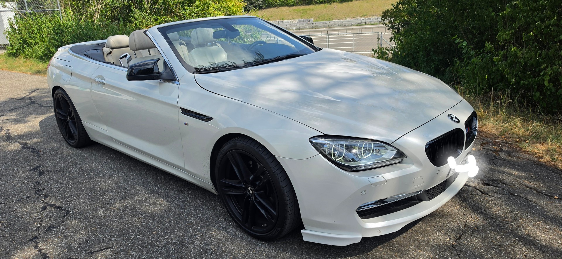 BMW 650i Cabrio-image-1