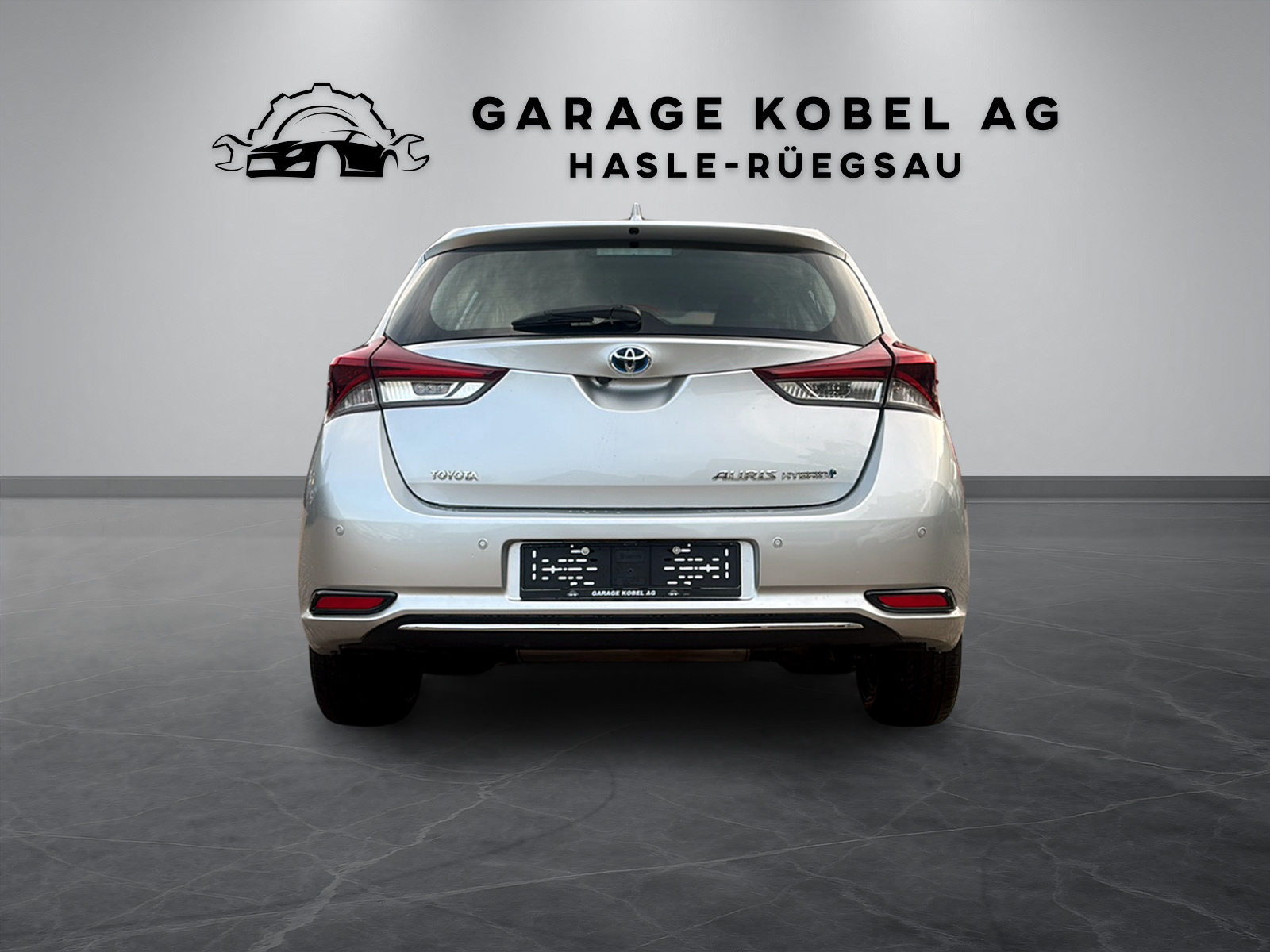 TOYOTA Auris 1.8 HSD Trend e-CVT-showroom-element-3