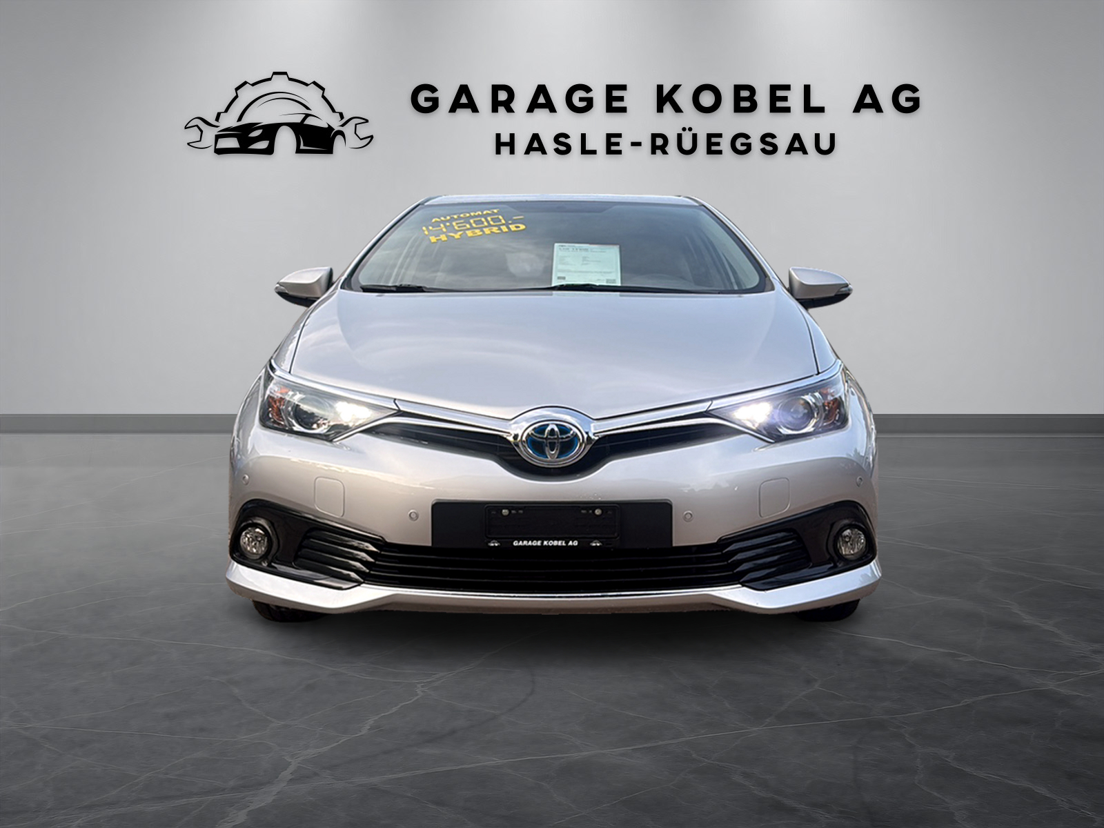 TOYOTA Auris 1.8 HSD Trend e-CVT-showroom-element-1