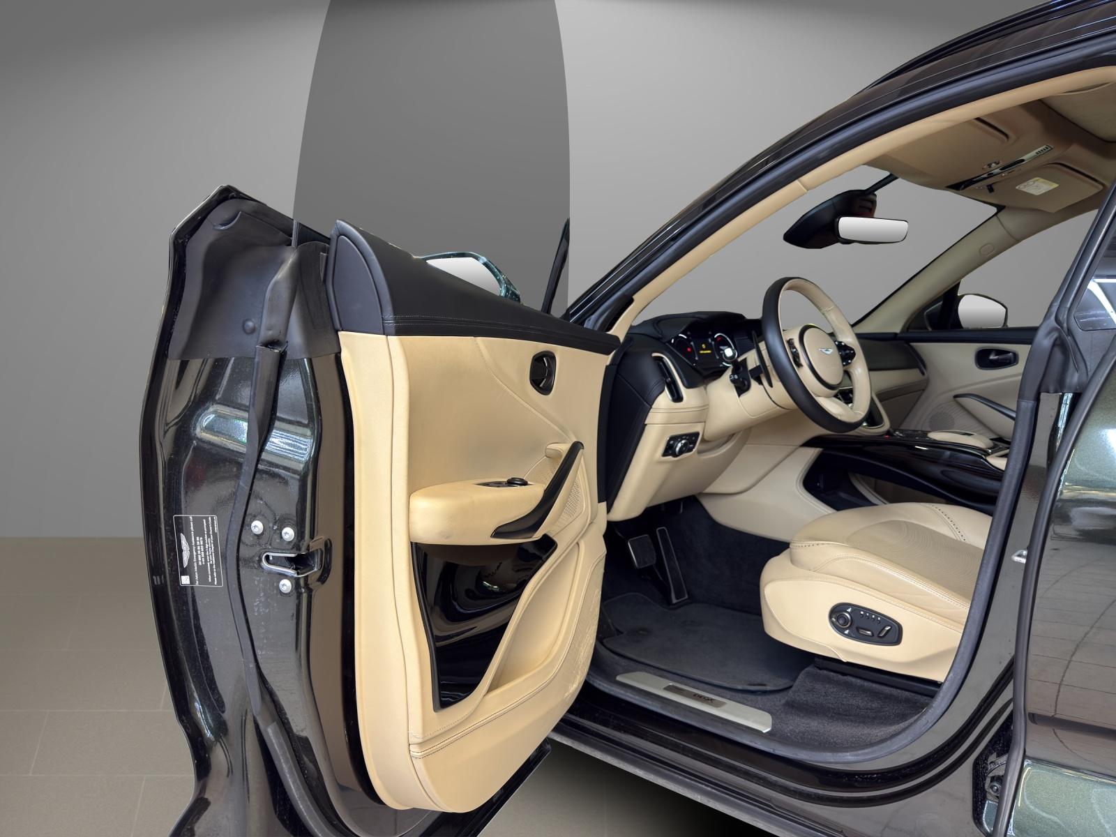 ASTON MARTIN DBX 707 4.0 V8 Bi-Turbo-image-11