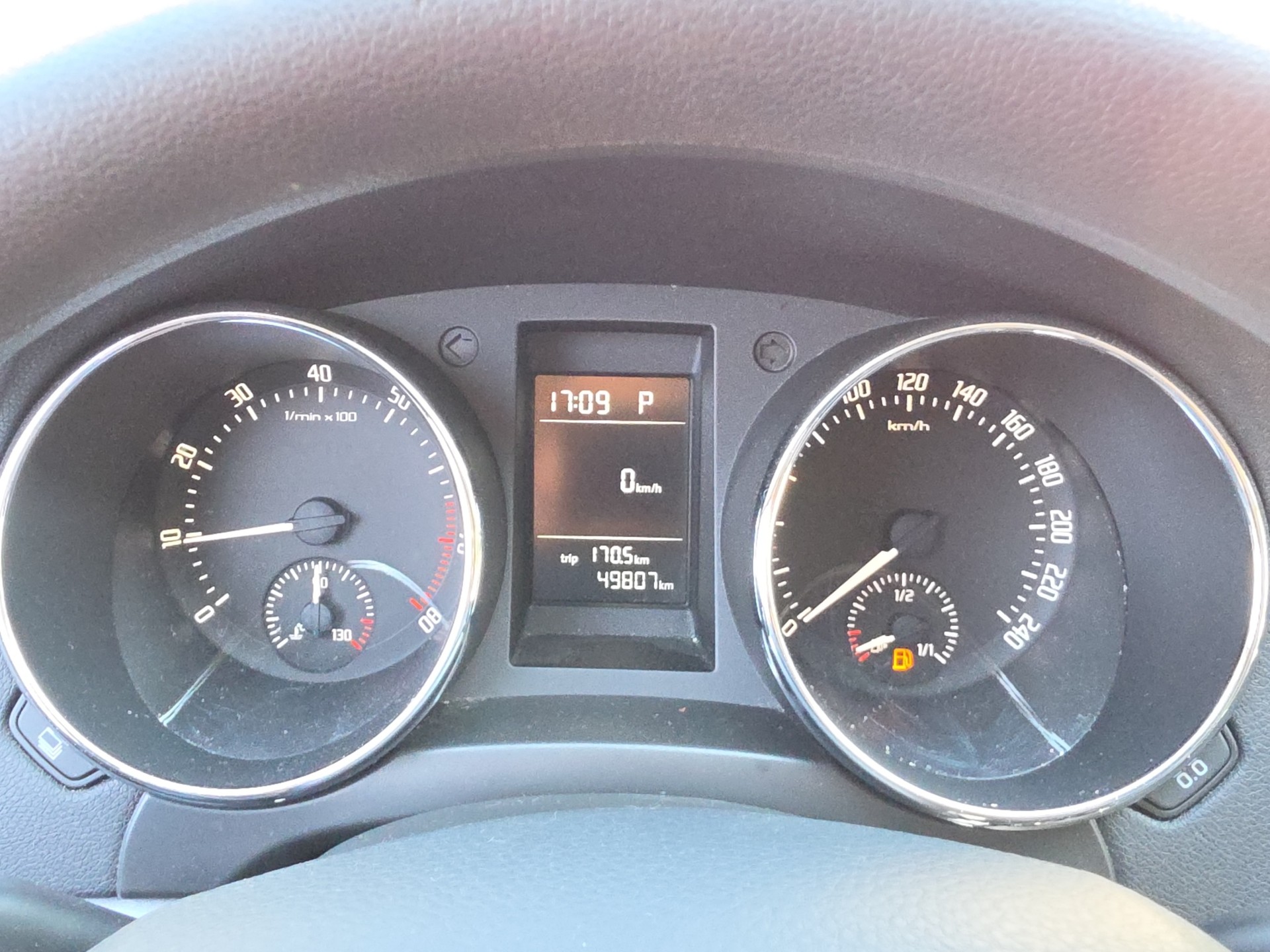 SKODA Yeti 1.4 TSI Active 4x4 DSG-image-15