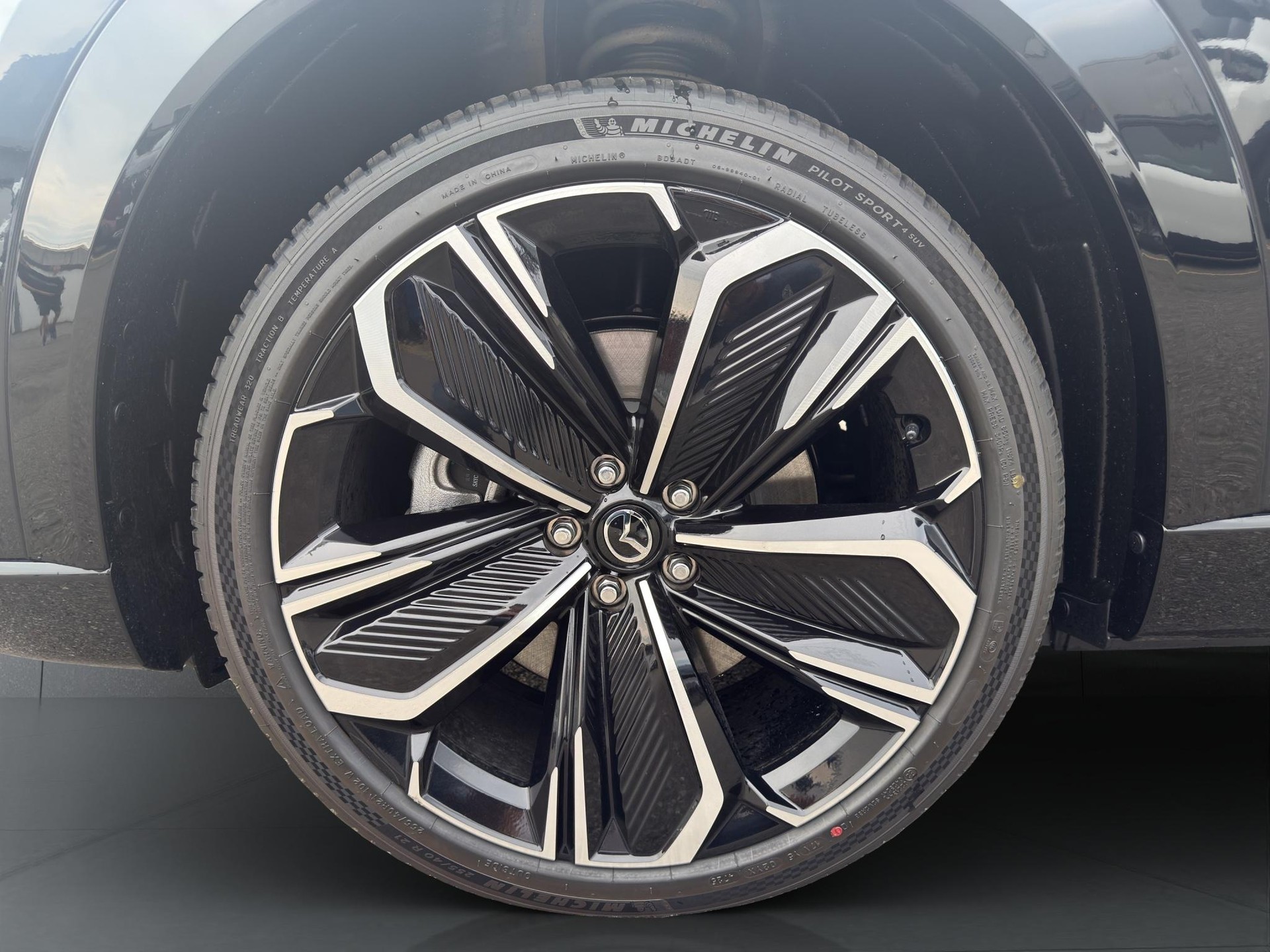 MAZDA CX-6e Takumi-image-18