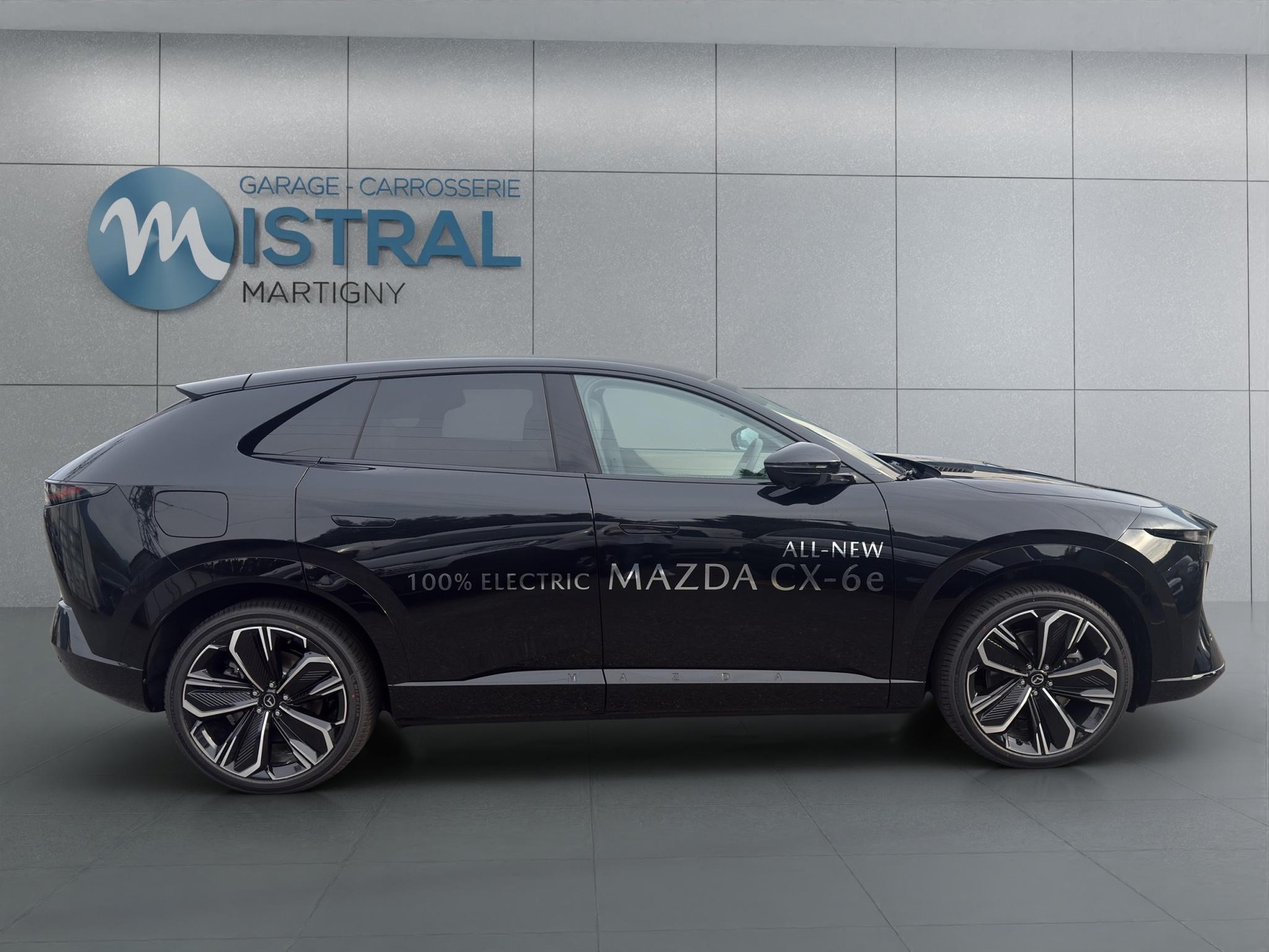 MAZDA CX-6e Takumi-image-5