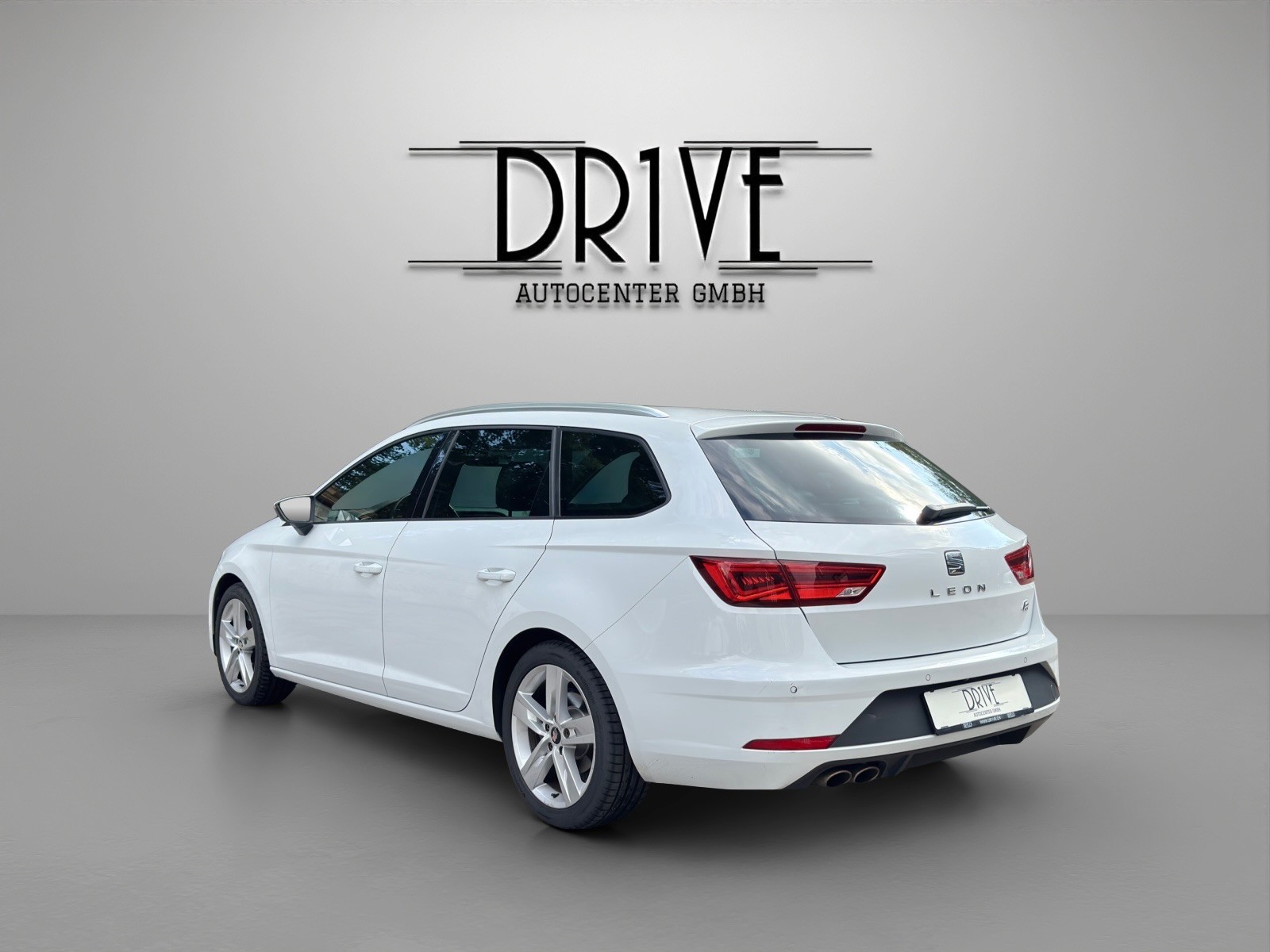 SEAT Leon ST 1.8 TSI FR DSG-image-6