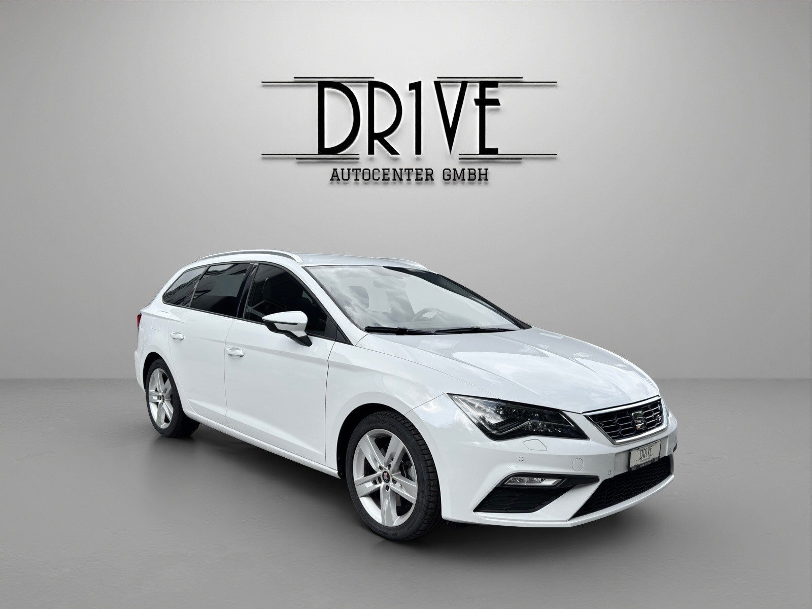 SEAT Leon ST 1.8 TSI FR DSG-image-2