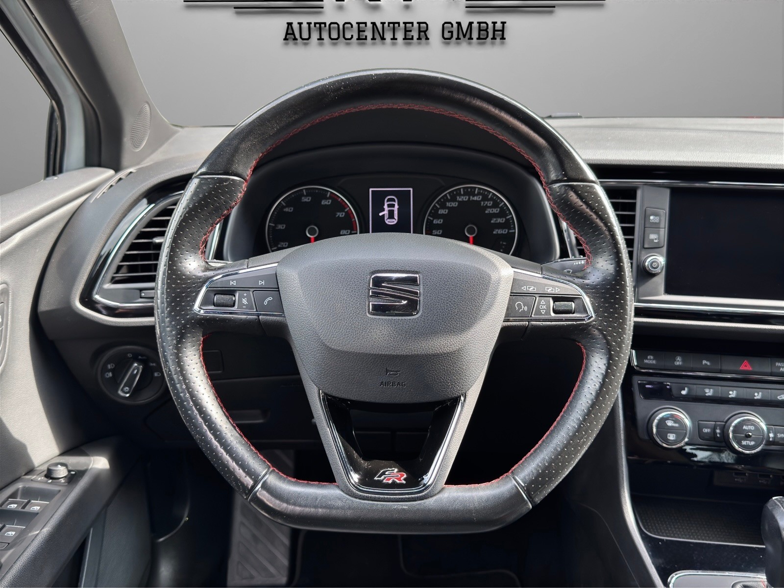SEAT Leon ST 1.8 TSI FR DSG-image-9