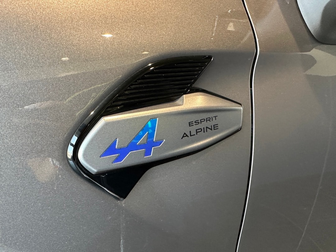 RENAULT Captur 1.3 TCe Esprit Alpine EDC-image-4