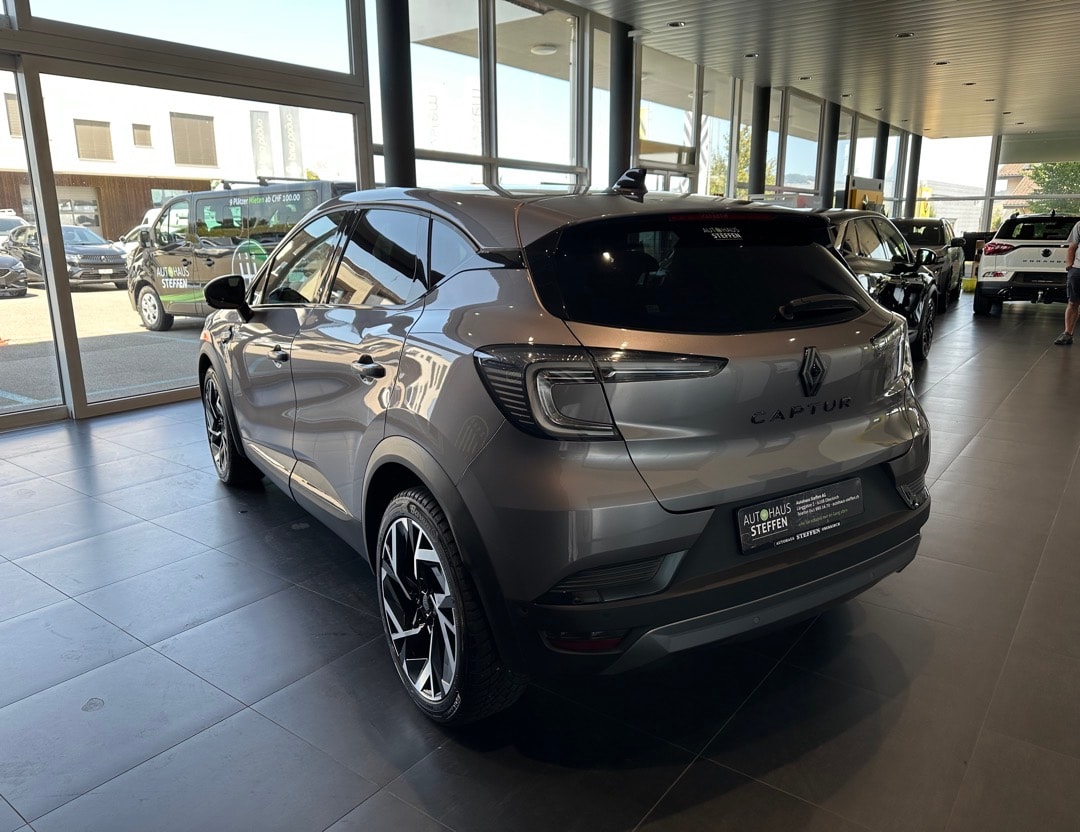 RENAULT Captur 1.3 TCe Esprit Alpine EDC-image-5