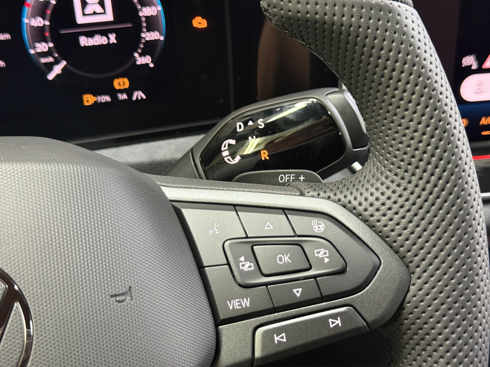 VW Tiguan 2.0 TSI DSG R-Line 4Motion-image-15