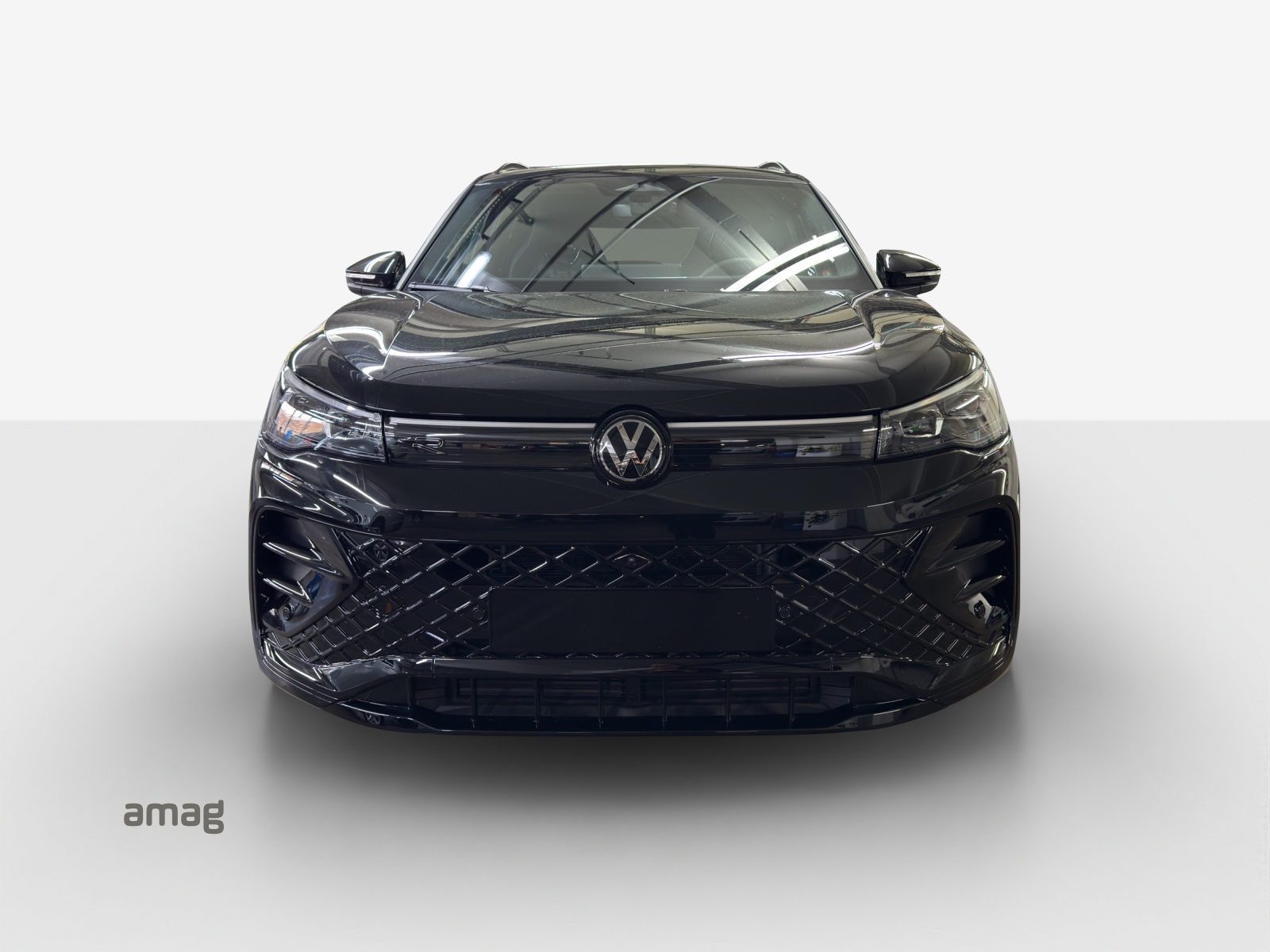 VW Tiguan 2.0 TSI DSG R-Line 4Motion-image-6