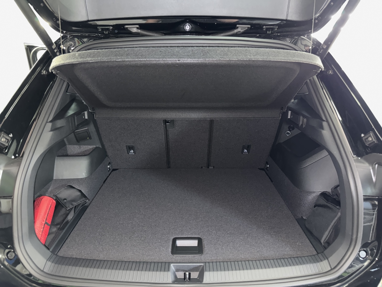 VW Tiguan 2.0 TSI DSG R-Line 4Motion-image-12
