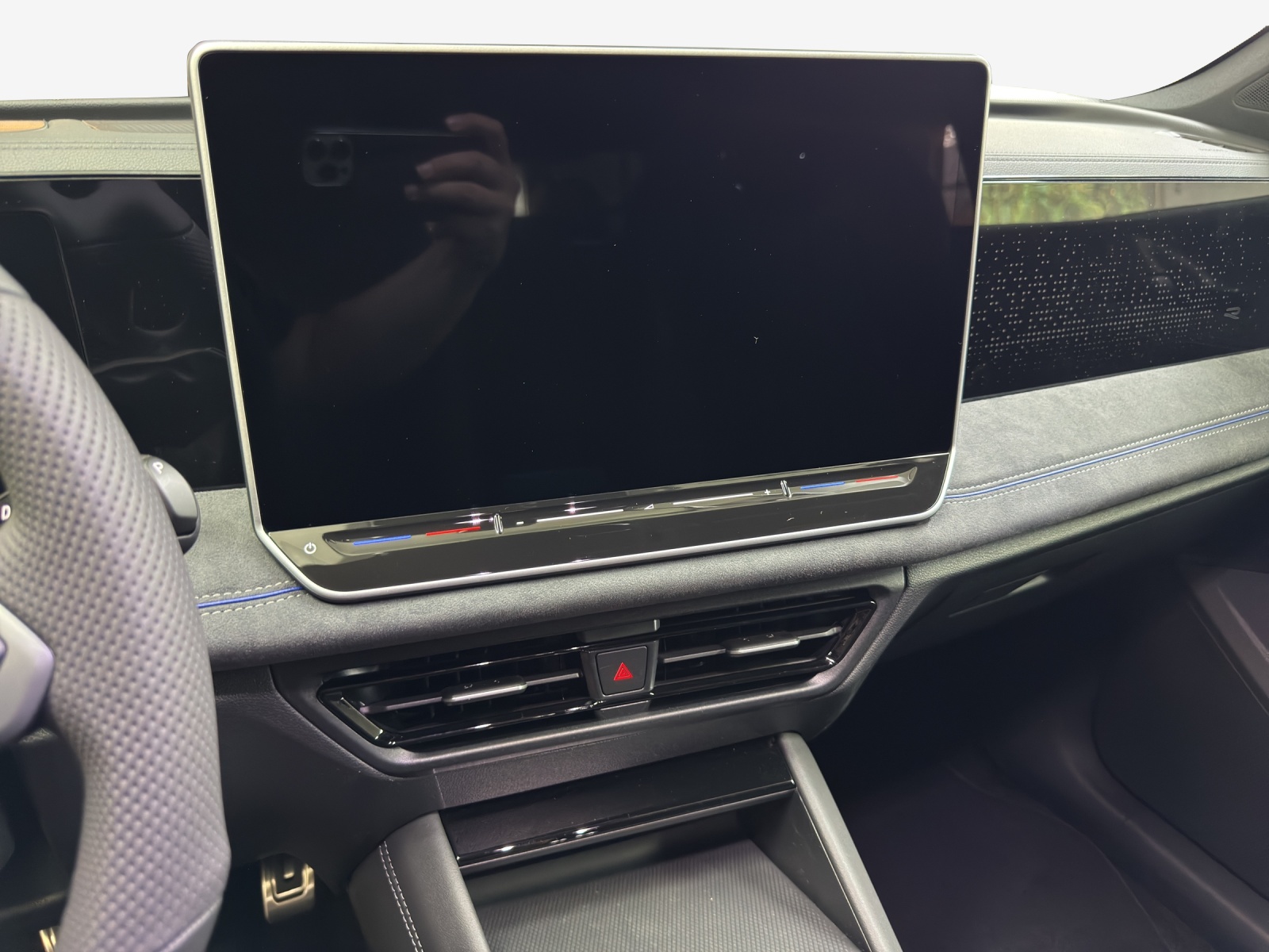 VW Tiguan 2.0 TSI DSG R-Line 4Motion-image-10