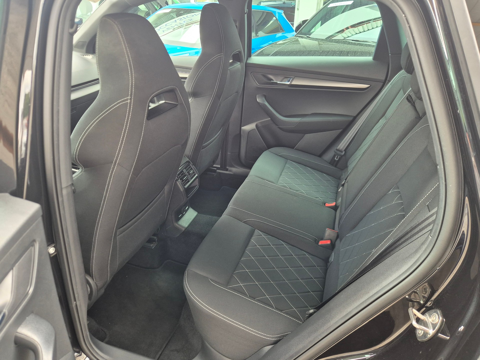 SKODA Karoq 1.5 TSI ACT SportLine DSG-image-15