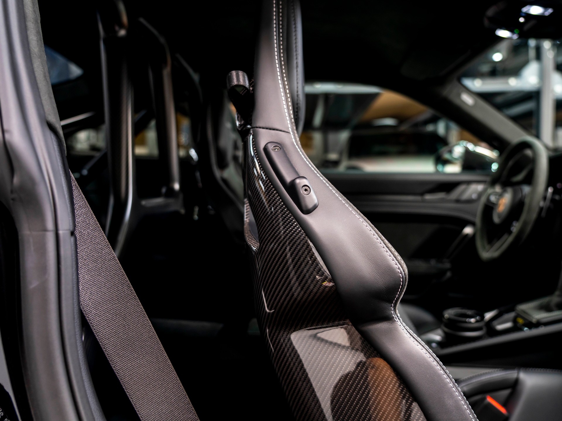PORSCHE 911 Carrera GT3 PDK Pack Weissach-image-28