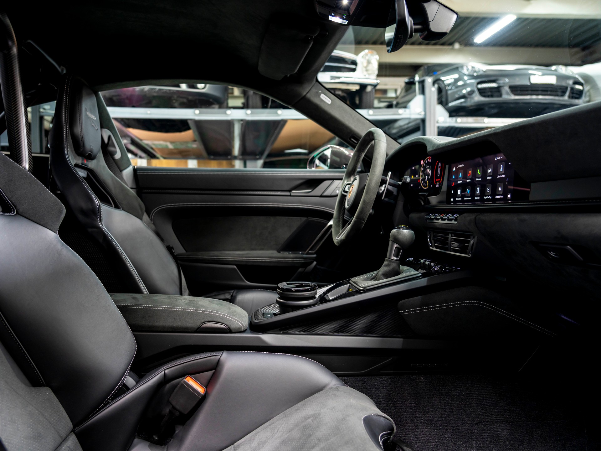 PORSCHE 911 Carrera GT3 PDK Pack Weissach-image-24
