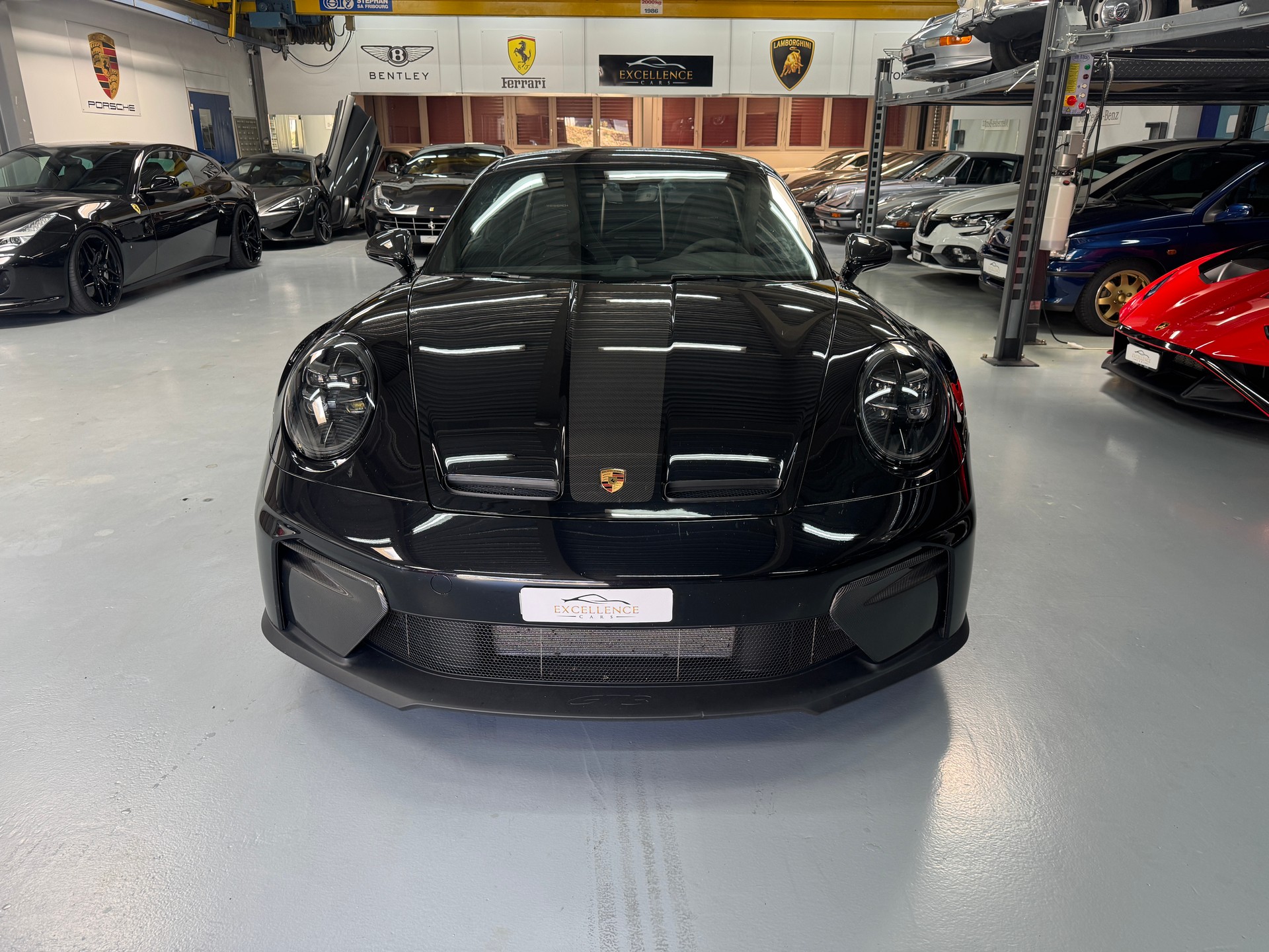 PORSCHE 911 Carrera GT3 PDK Pack Weissach-showroom-element-1