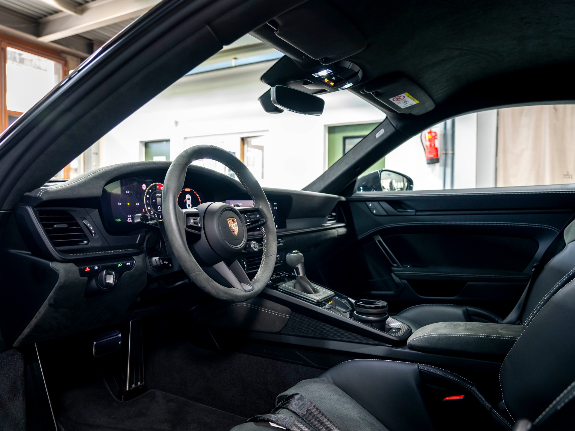 PORSCHE 911 Carrera GT3 PDK Pack Weissach-image-13