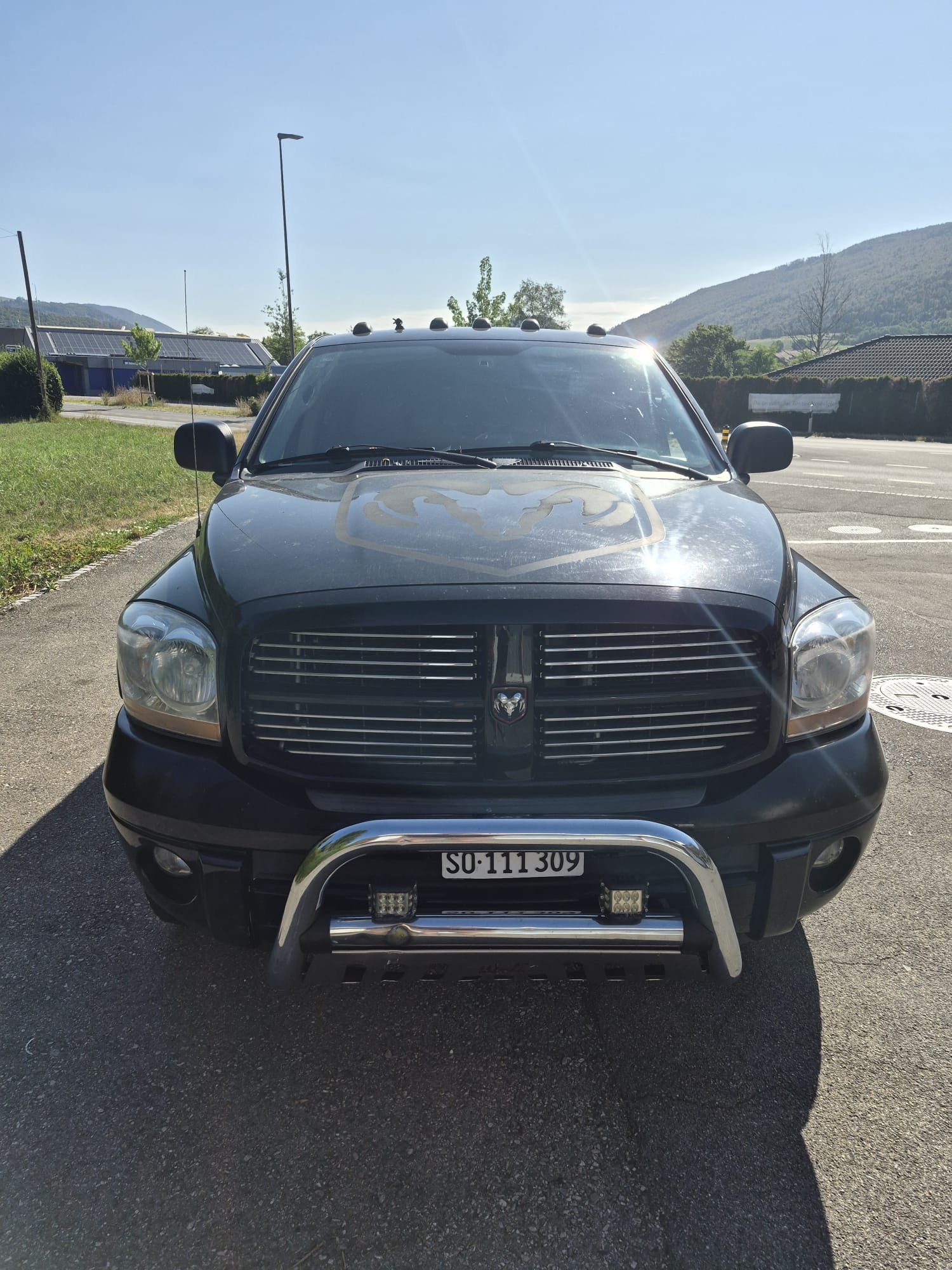 DODGE Ram-image-1
