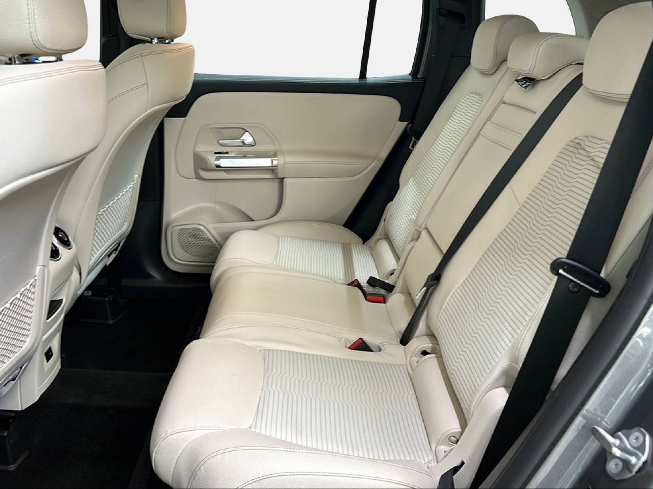 MERCEDES-BENZ GLB 220 d Progressive 4matic-image-10