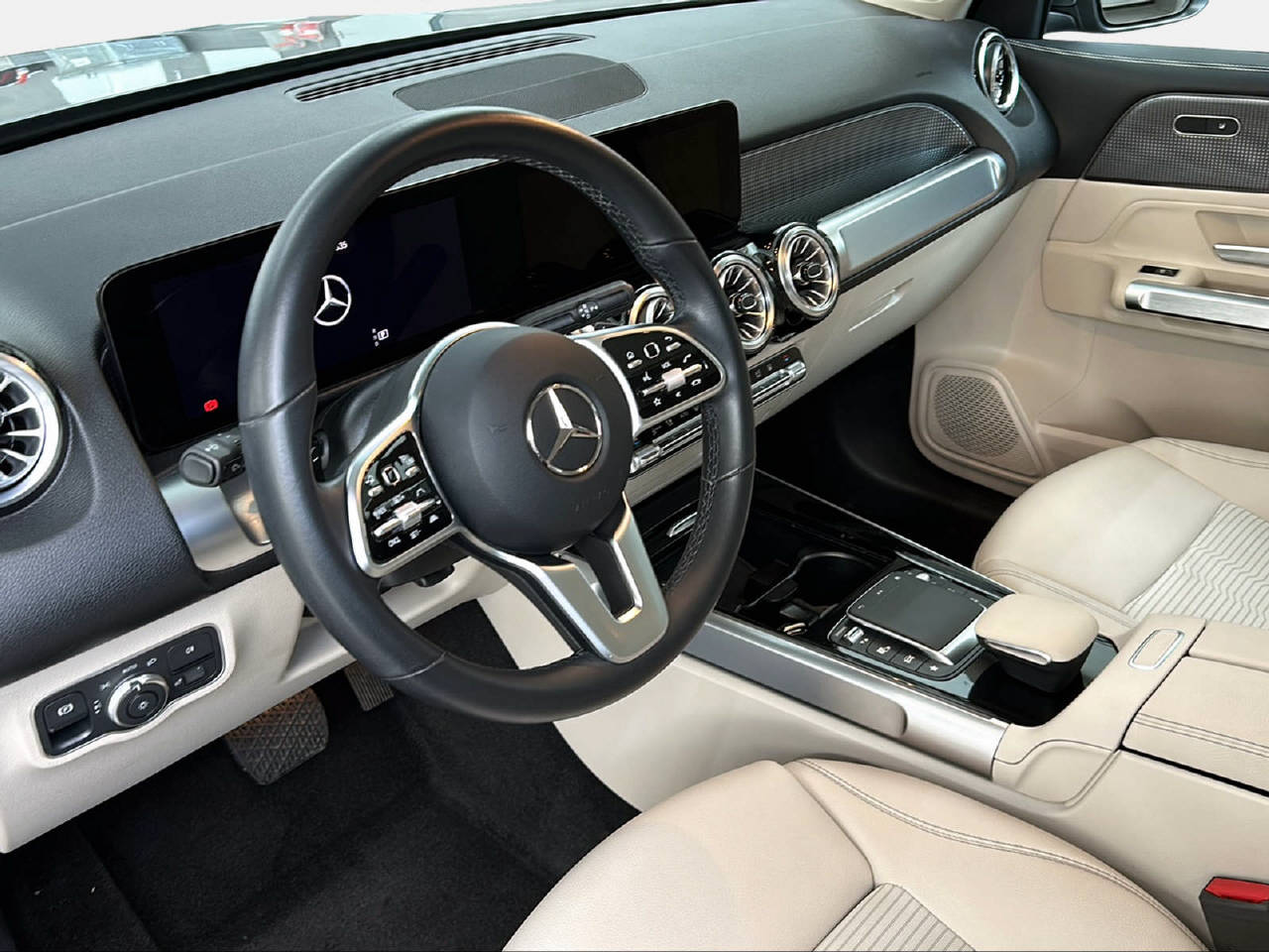 MERCEDES-BENZ GLB 220 d Progressive 4matic-image-13