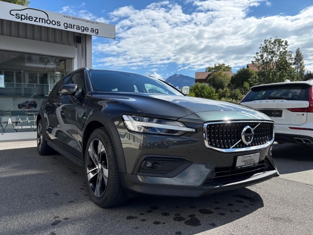 VOLVO V60 Cross Country 2.0 B4 AWD-image-0