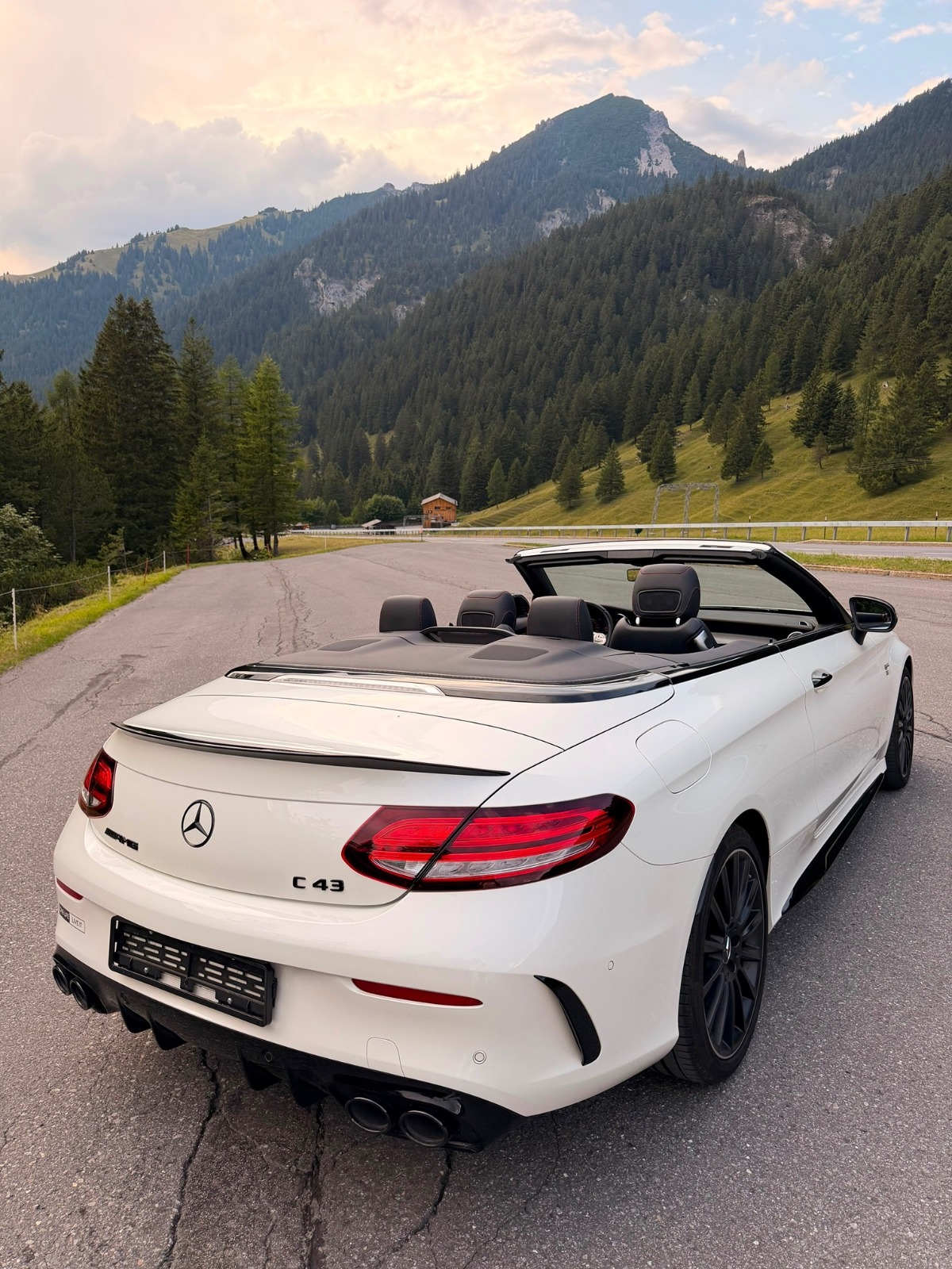 MERCEDES-BENZ C 43 AMG 4matic-image-0
