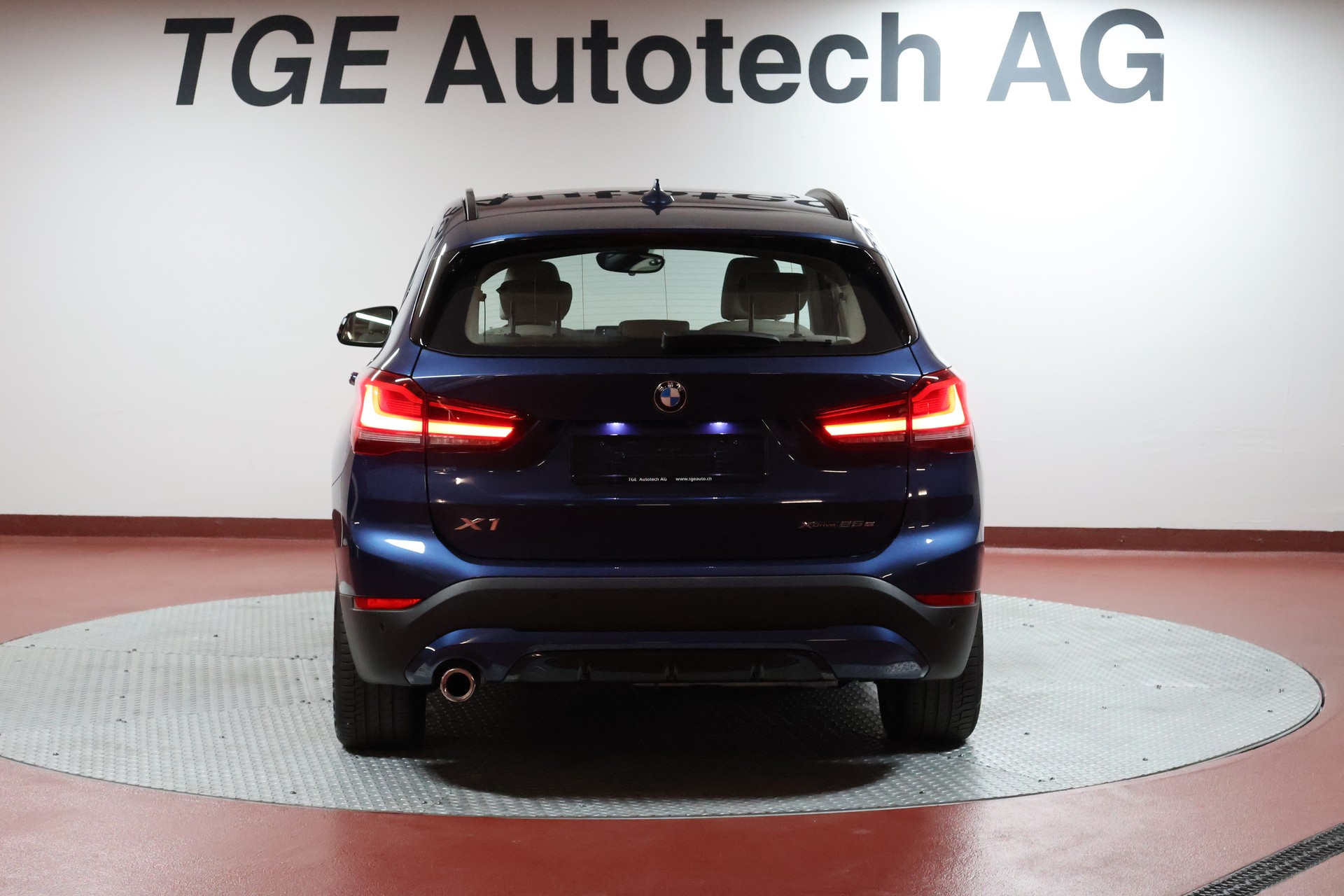 BMW X1 xDrive 25e Sport Line Steptronic-image-22
