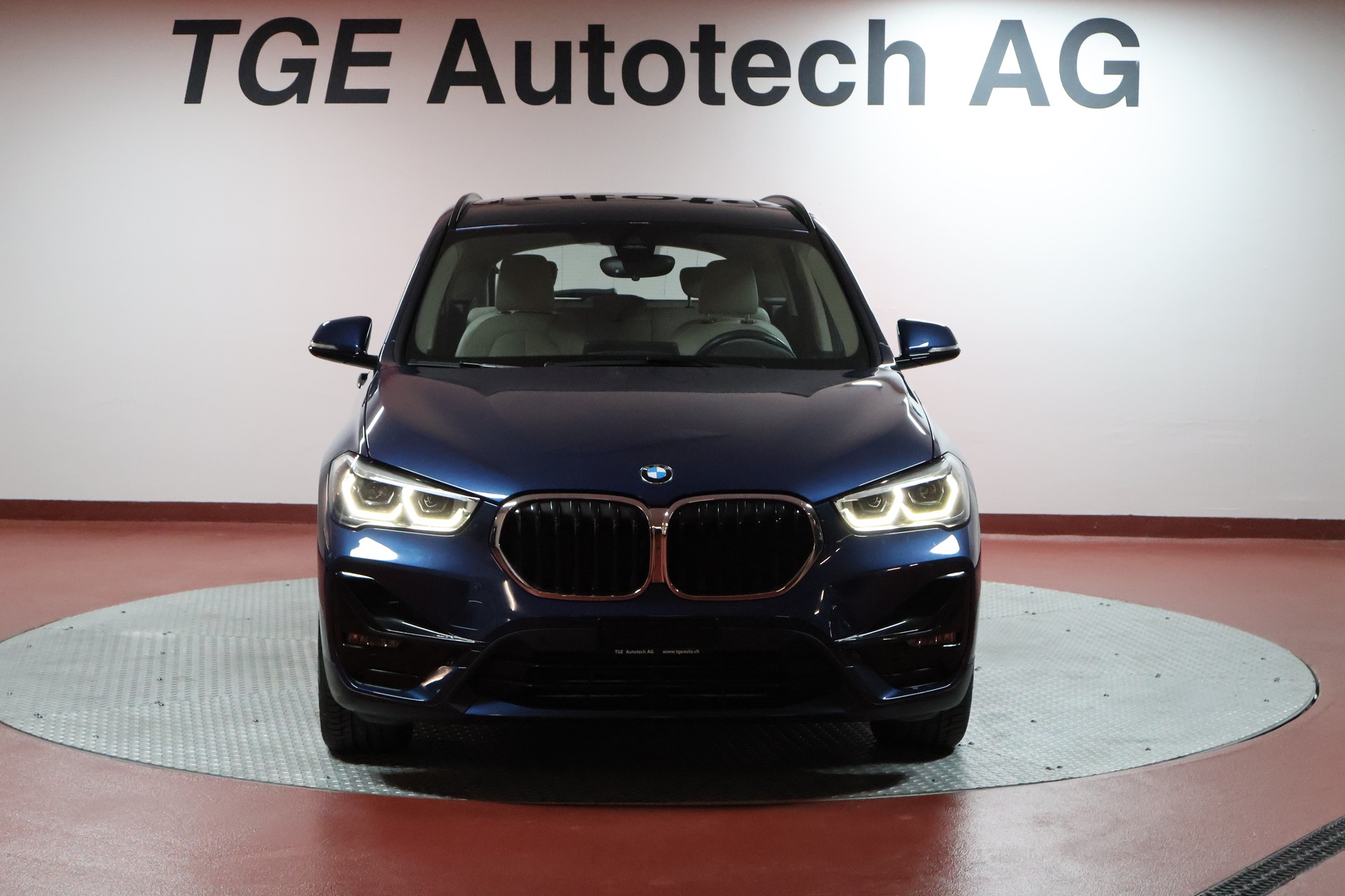 BMW X1 xDrive 25e Sport Line Steptronic-image-1