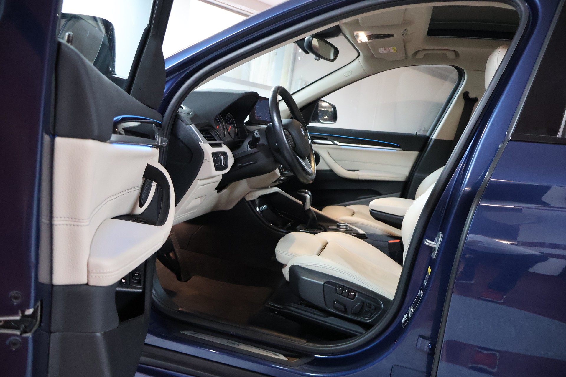 BMW X1 xDrive 25e Sport Line Steptronic-image-7
