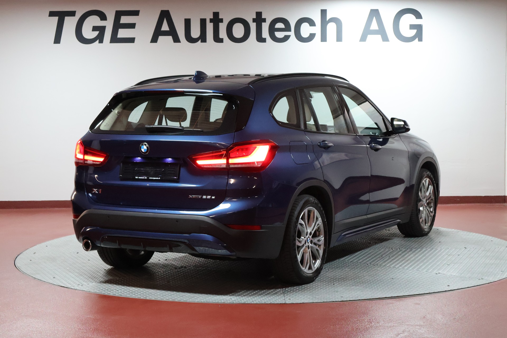 BMW X1 xDrive 25e Sport Line Steptronic-image-21
