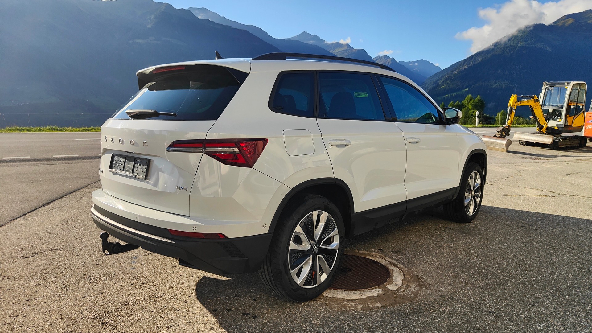 SKODA Karoq 2.0 TDI CR Style 4x4 DSG-image-2