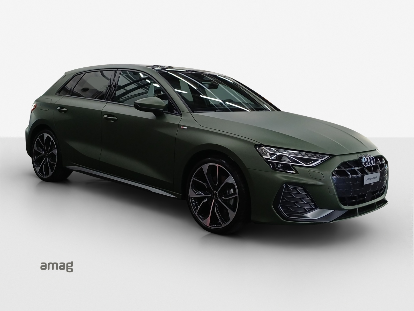 AUDI A3 Sportback TFSI 110 kW S line Attraction S tronic-image-5