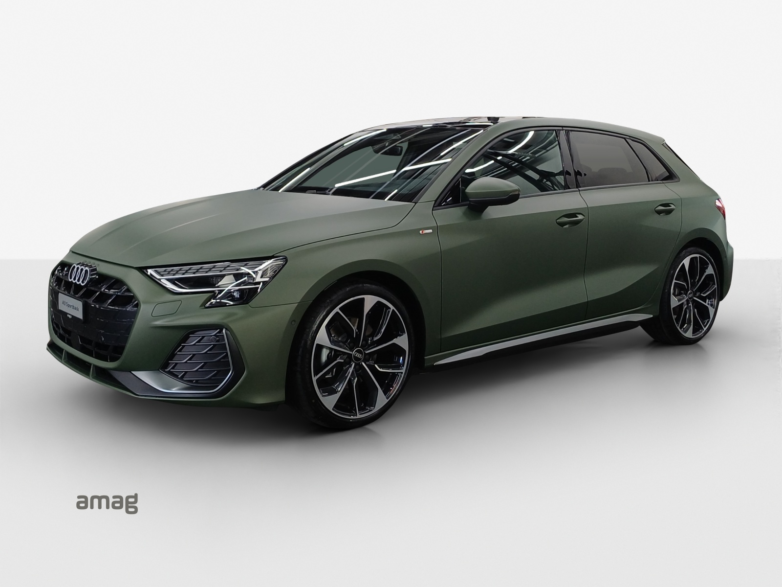 AUDI A3 Sportback TFSI 110 kW S line Attraction S tronic-image-0