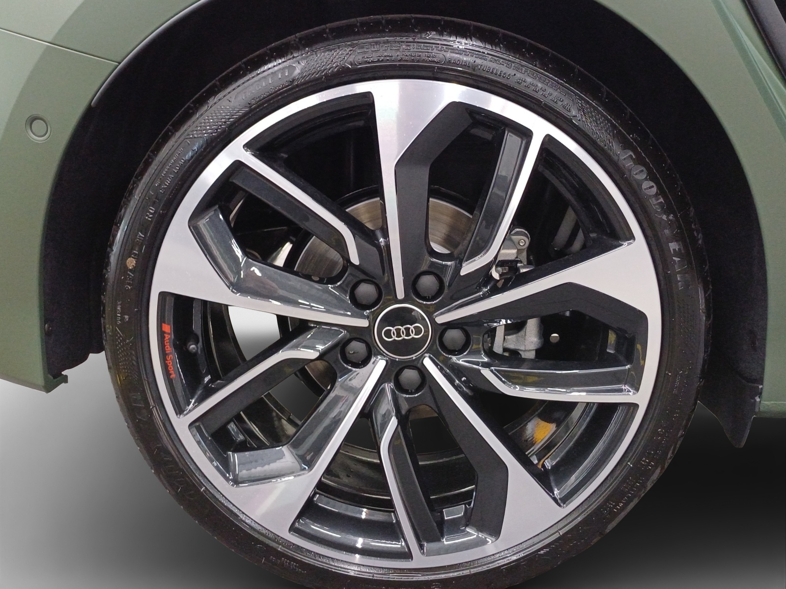 AUDI A3 Sportback TFSI 110 kW S line Attraction S tronic-image-15
