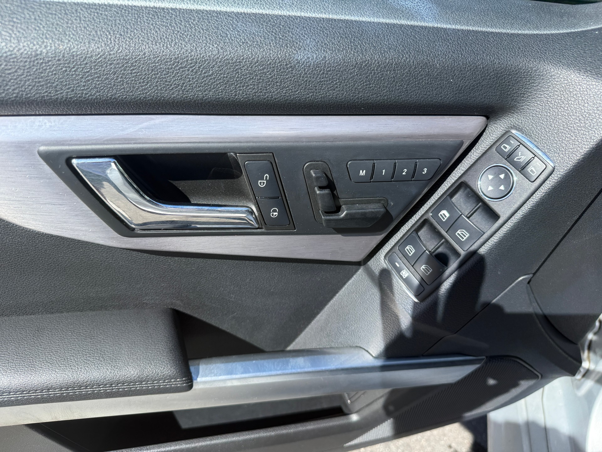 MERCEDES-BENZ GLK 350 4Matic 7G-Tronic-image-11