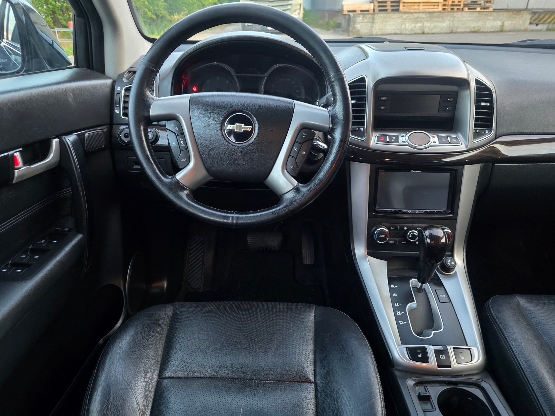 CHEVROLET Captiva 2.2 VCDi LTZ 4WD Automatic-image-18