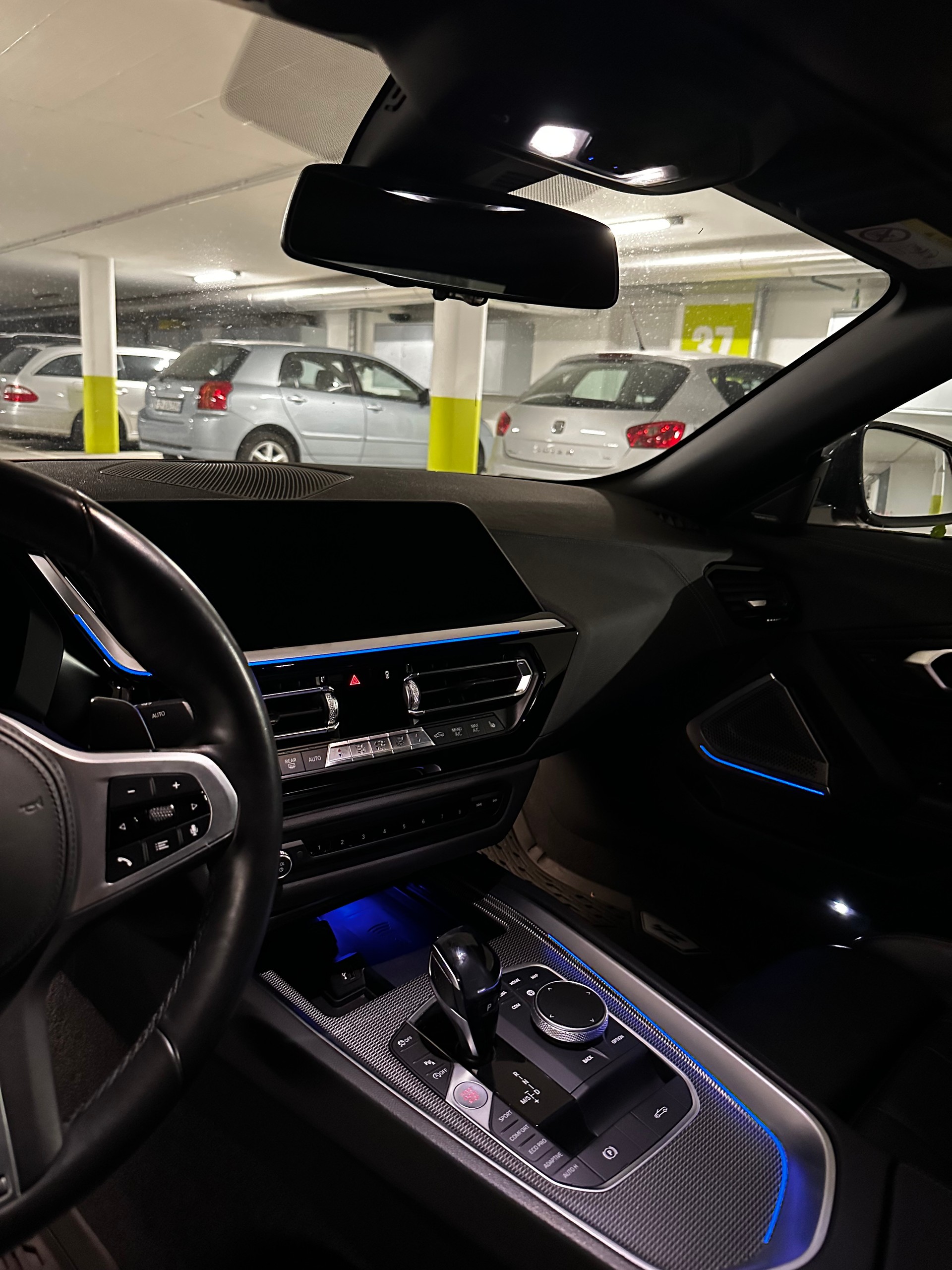 BMW M40i-image-4