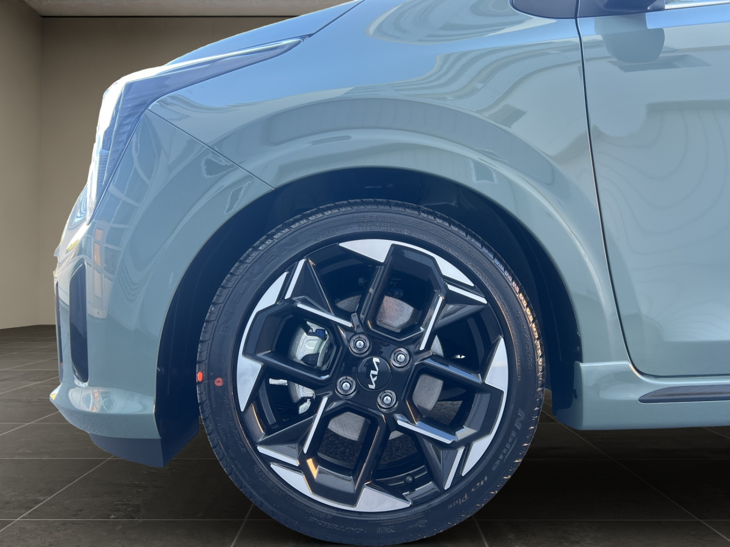 KIA Picanto 1.0 GDi GT Line-image-18