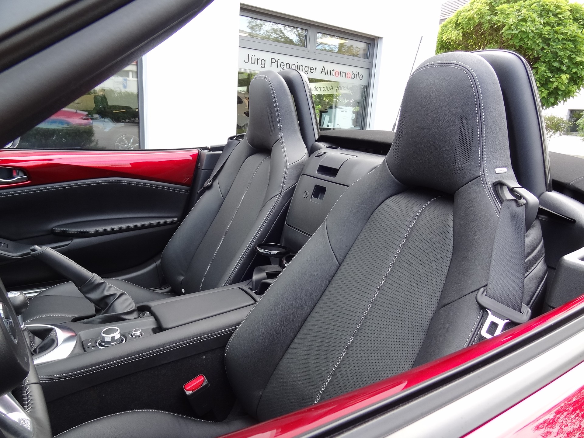 MAZDA MX-5 Skyactiv-G 132 Exclusive-line-image-7