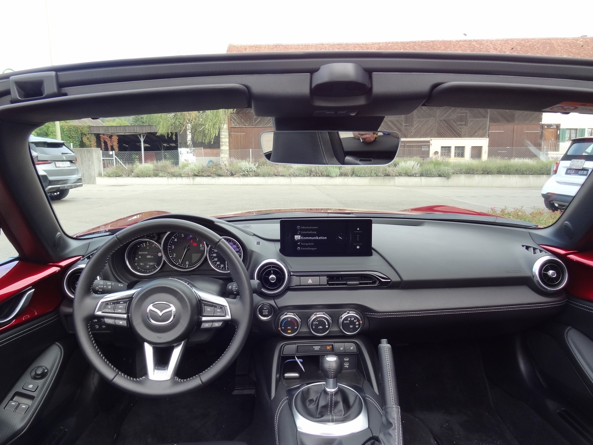 MAZDA MX-5 Skyactiv-G 132 Exclusive-line-image-8