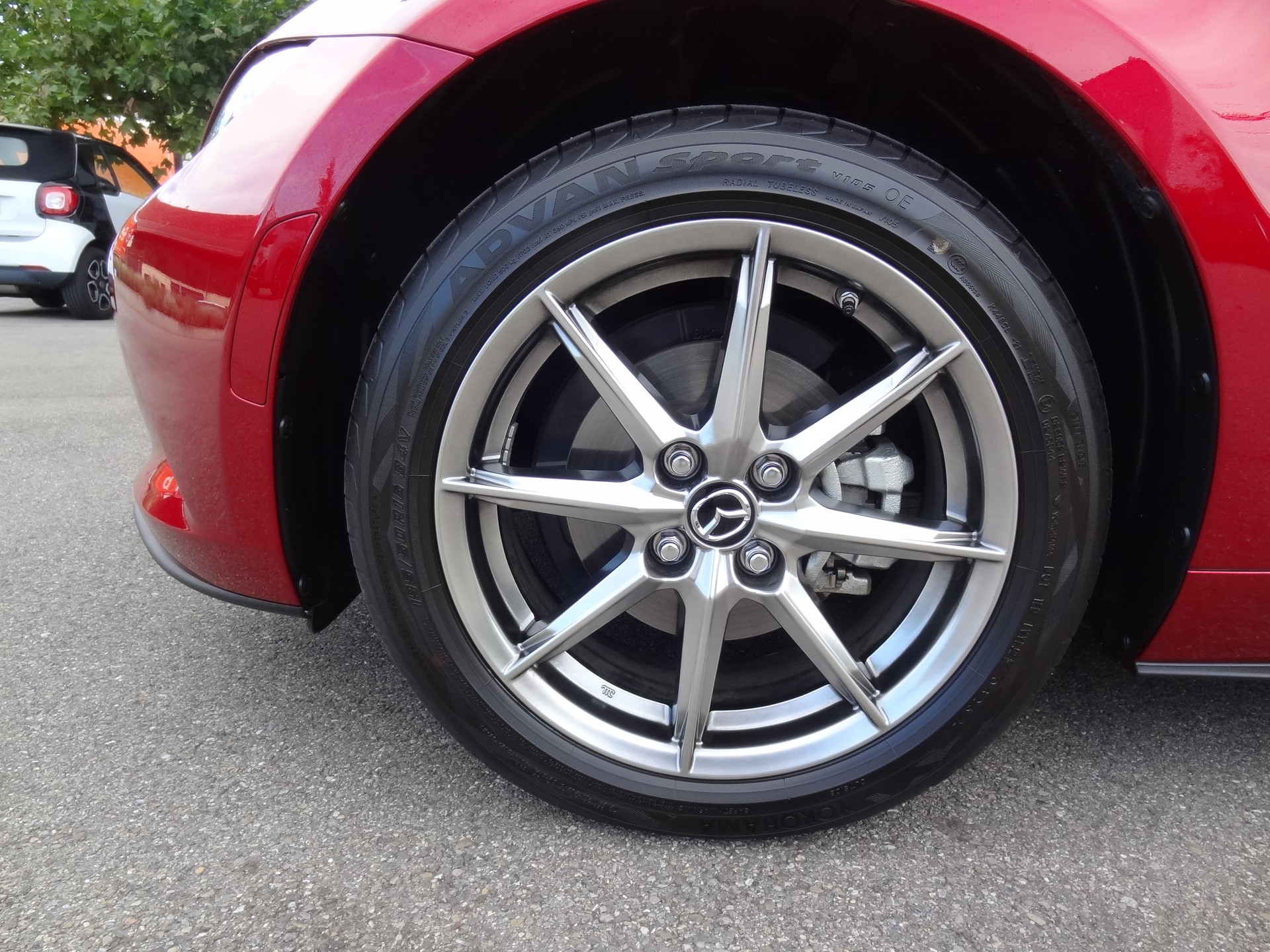 MAZDA MX-5 Skyactiv-G 132 Exclusive-line-showroom-element-2