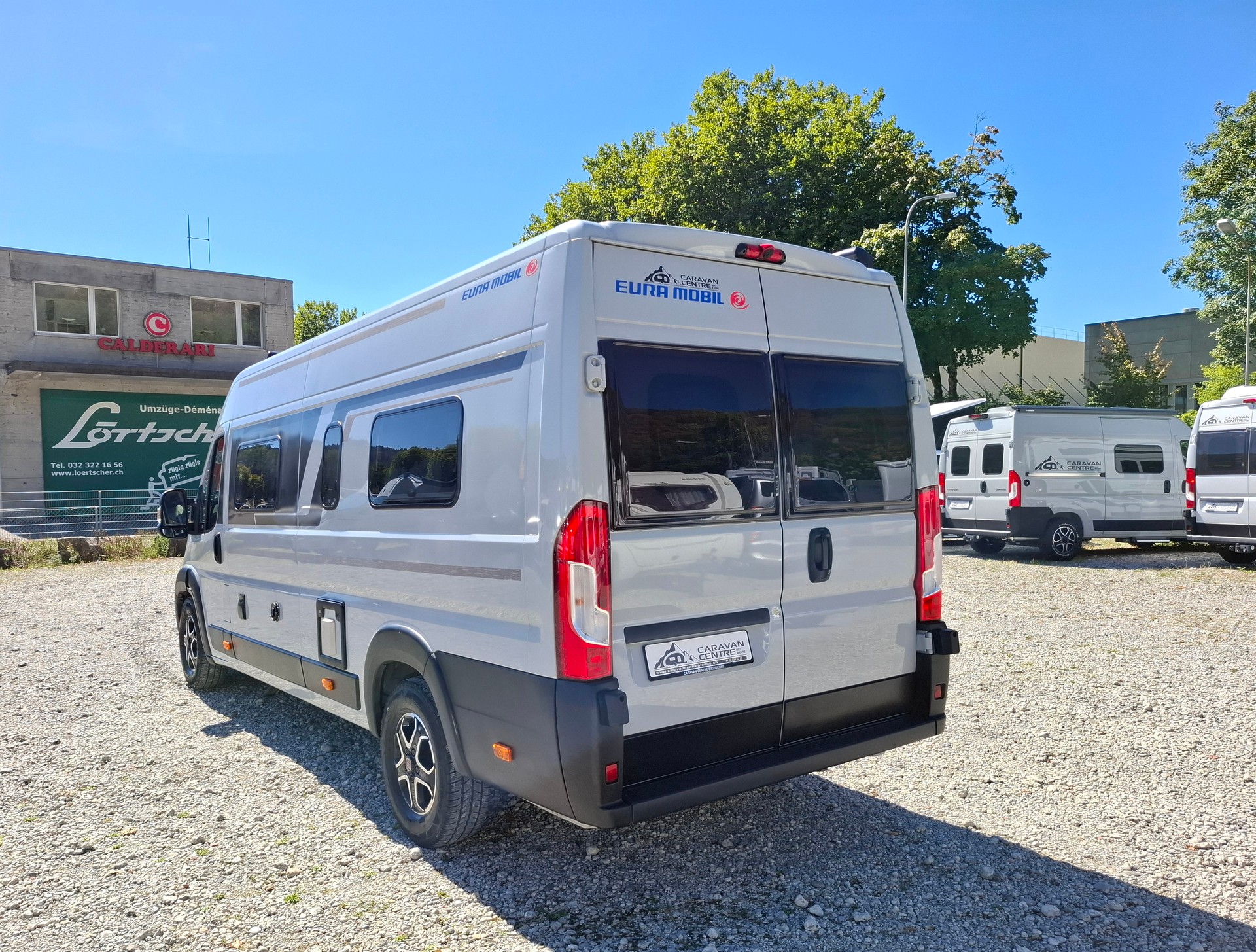EURA MOBIL 635 EB - AUTOMAT mit 160PS! Längsbett, Solar, Lithium, Wechselrichter-image-5